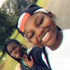 Meet your Posher, Khaliah